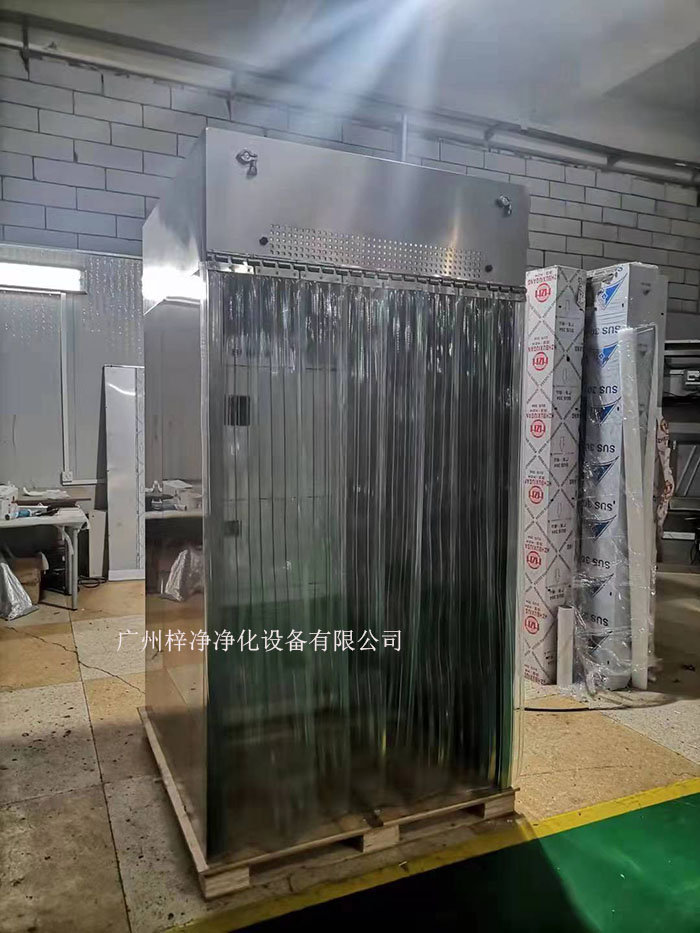 全部根據(jù)用戶要求定制非標(biāo)尺寸的稱量室。